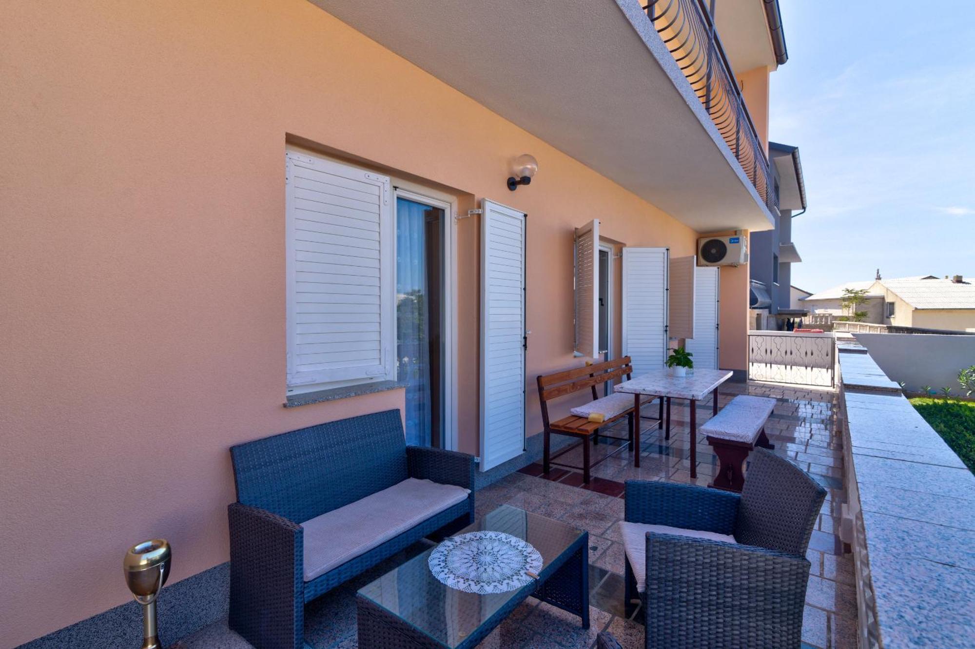 Apartman Erika Senj  Exteriör bild